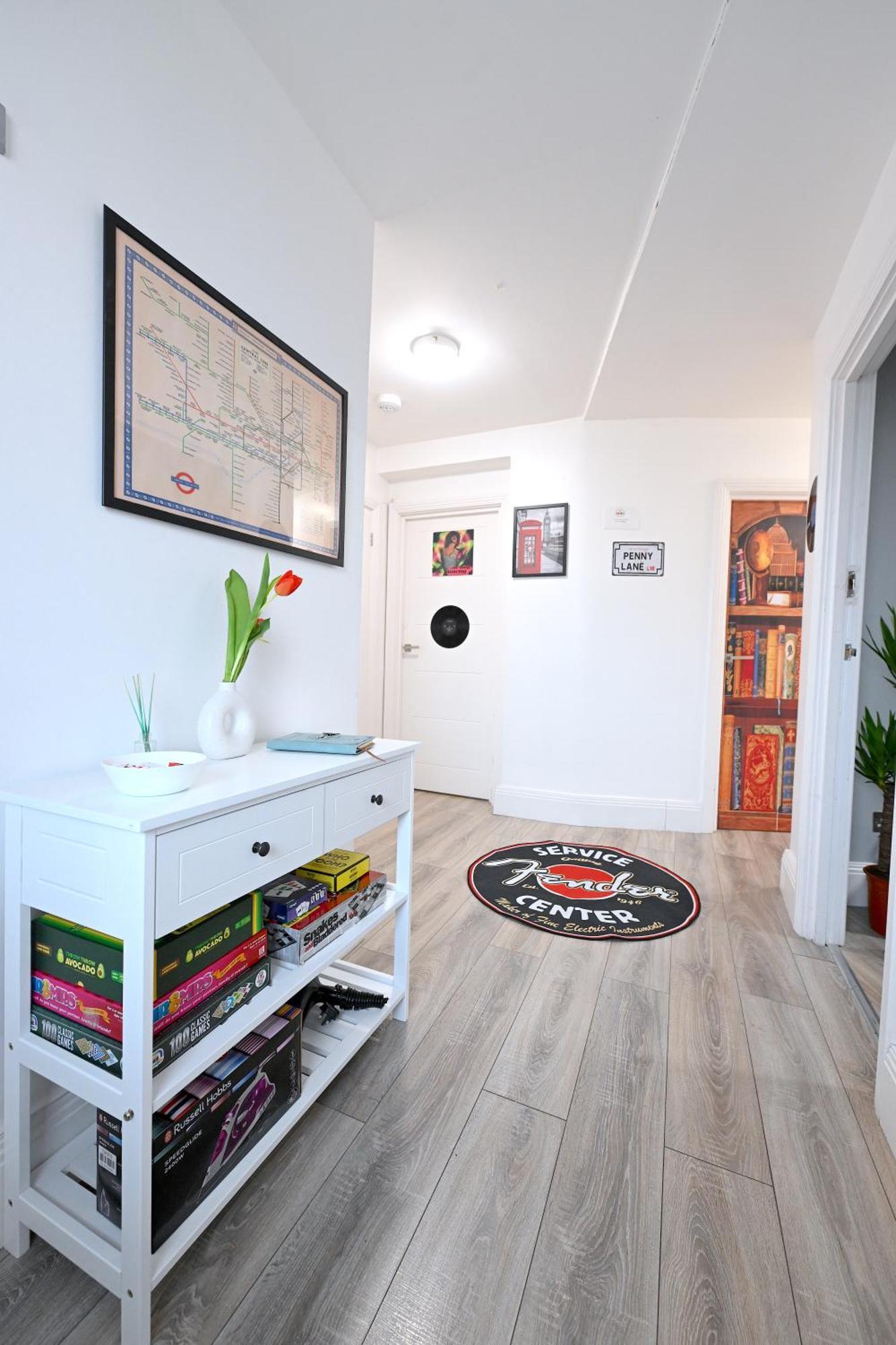 Superb 4 Bedroom Flat In The Heart Of Camden Town Londyn Zewnętrze zdjęcie