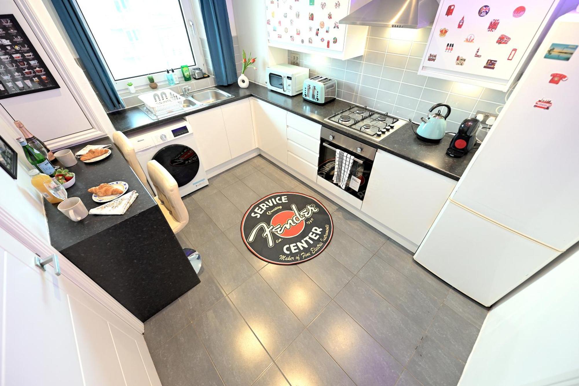 Superb 4 Bedroom Flat In The Heart Of Camden Town Londyn Zewnętrze zdjęcie